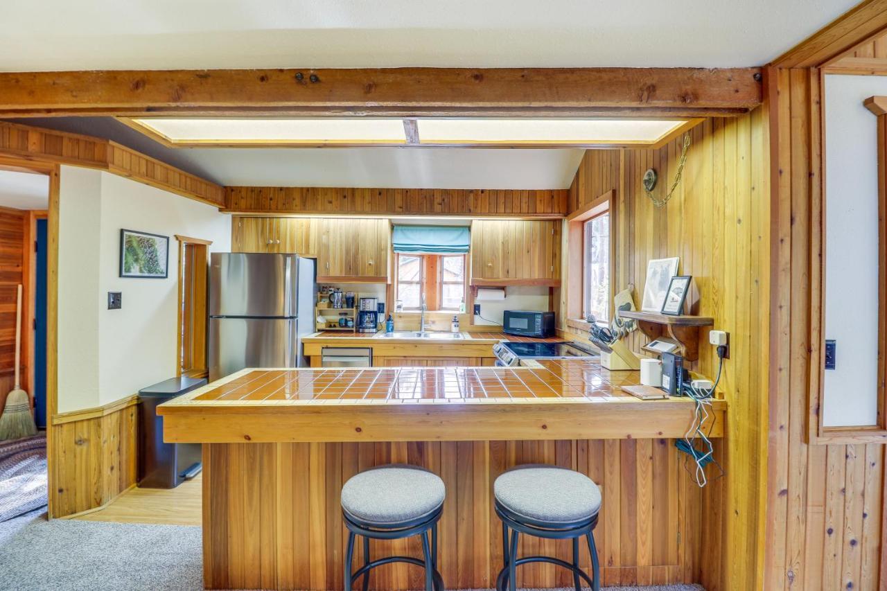 Hungry Horse Cabin With Gas Grill, Near Glacier! Exterior photo